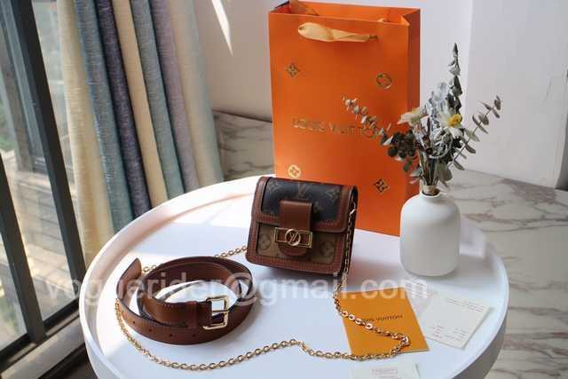 M68621 Dauphine BB 12 Belt Bag