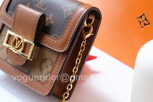 M68621 Dauphine BB 12 Belt Bag