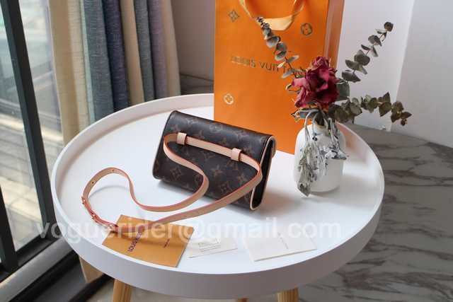 M51855 Belt Bag 17