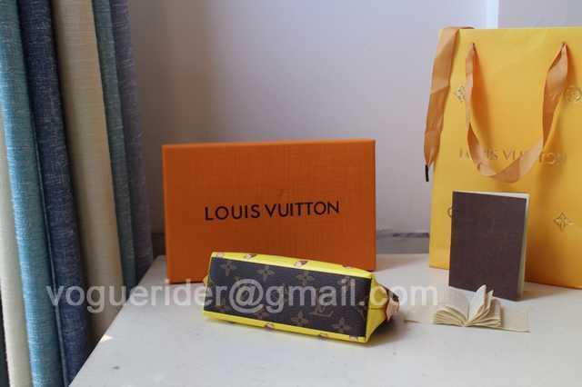 M47515 Cosmetic Bag 17 M47515 Cosmetic Bag 17