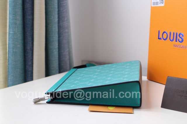 M61692 Pochette Voyage 26