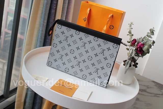 M61692 Pochette Voyage 26