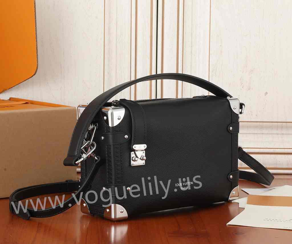 M25160 Side Trunk 21 M25160 Side Trunk 21