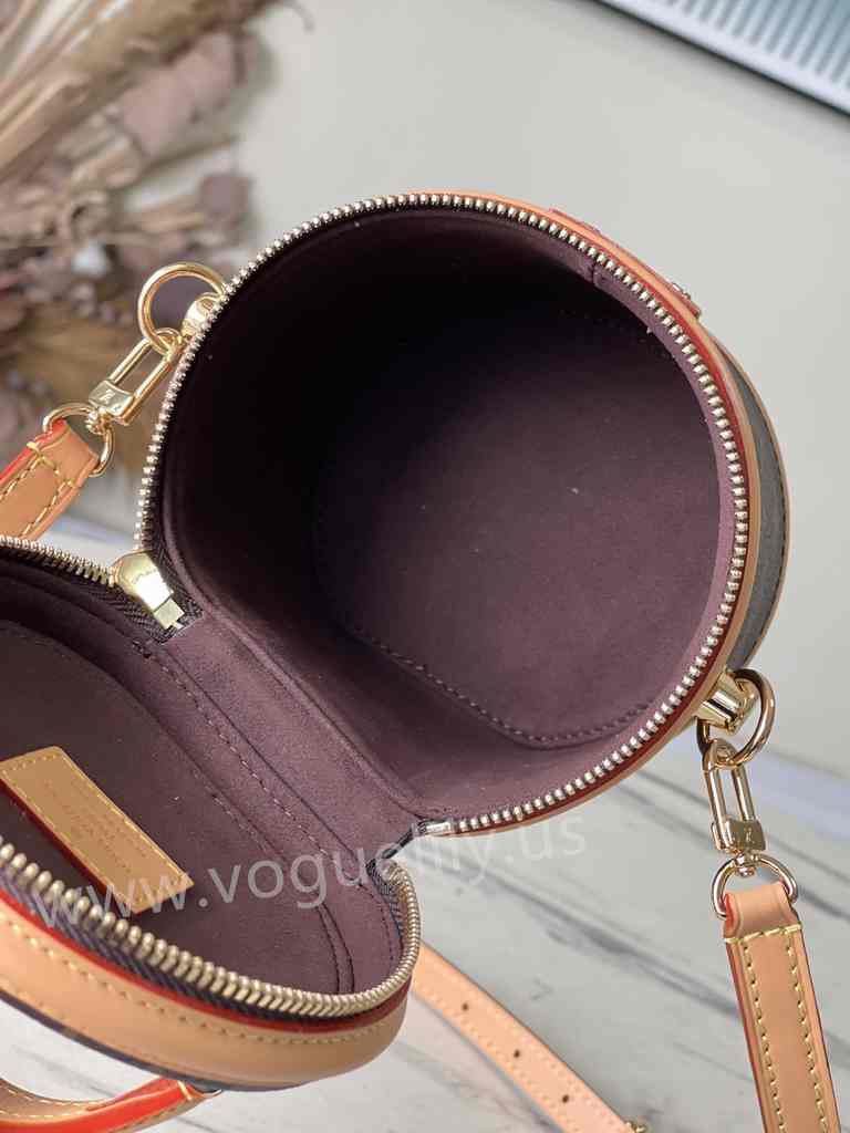 M82952 Nano Cannes 14