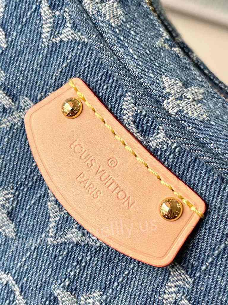 M46856 Croissant MM 21 M46856 Croissant MM 21