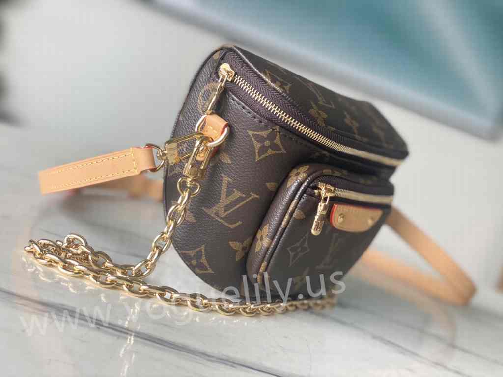 M82335 Mini Bumbag 17