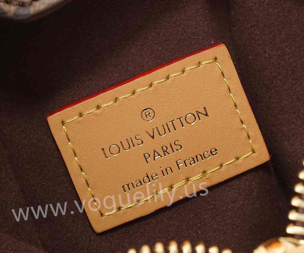 M46815 Side Trunk 18