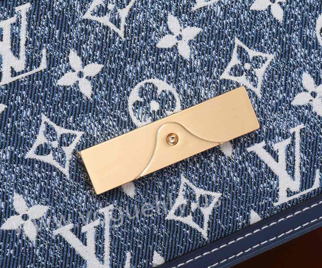 M59716 Dauphine PM 20