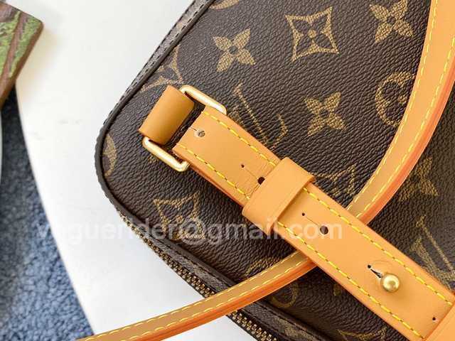 M44754 Soft Trunk 33