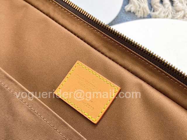 M44754 Soft Trunk 33