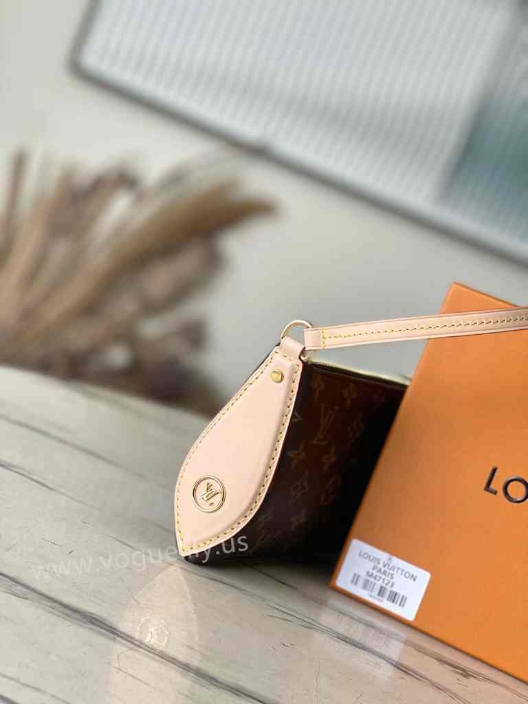 M47123 Pochette Tirette 22