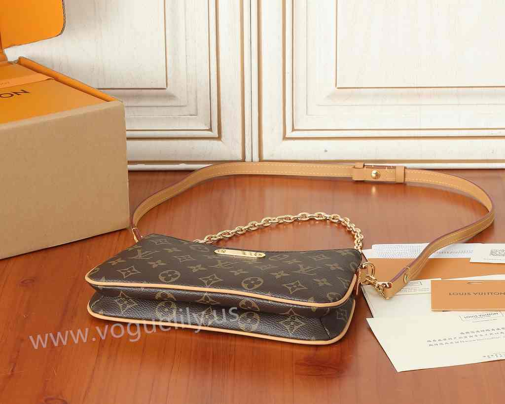 M83008 Liv Pochette 24