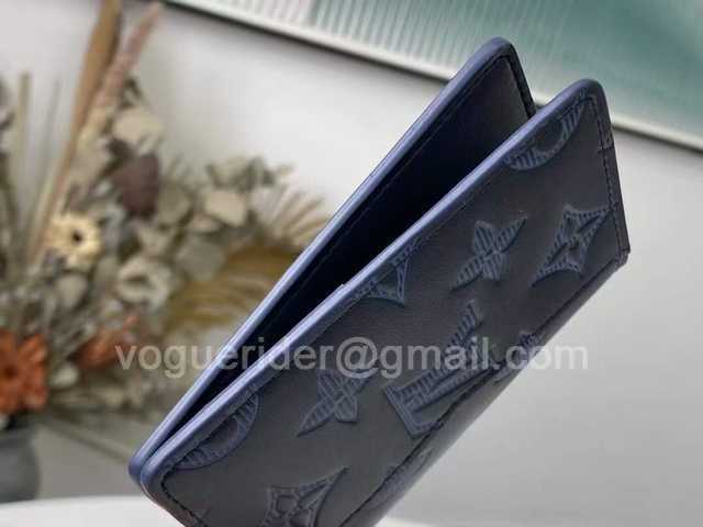 M80421 Passport Holder