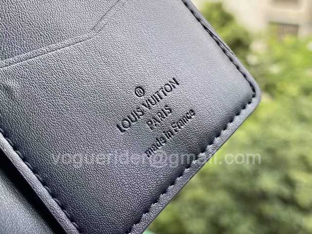 M80421 Passport Holder