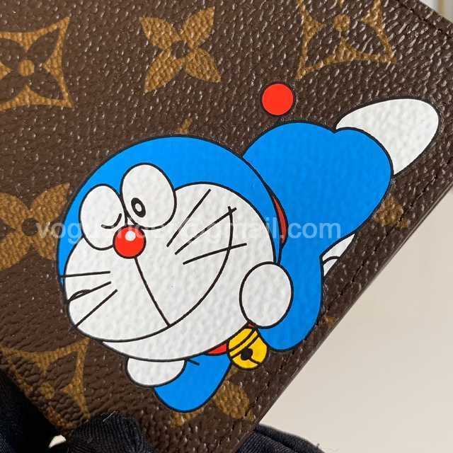 M64411 Passport Holder