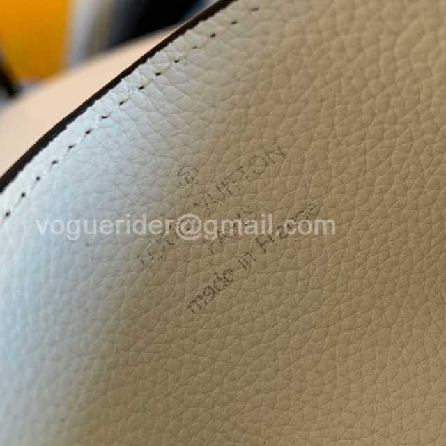 M97001 LockMe Card Holder M97001 LockMe Card Holder