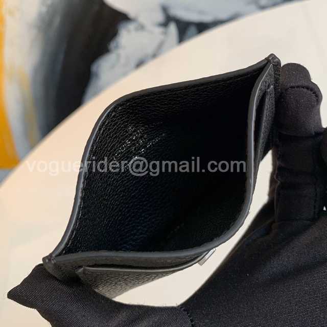 M68556 LockMe Card Holder M68556 LockMe Card Holder