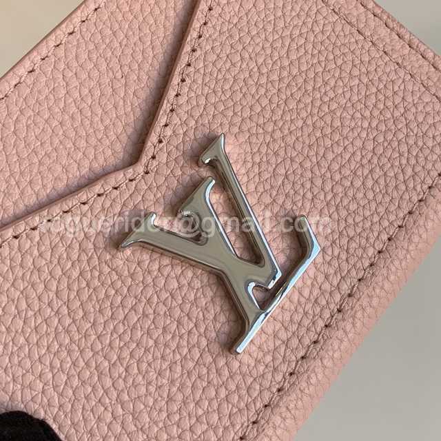 M68610 LockMe Card Holder M68610 LockMe Card Holder