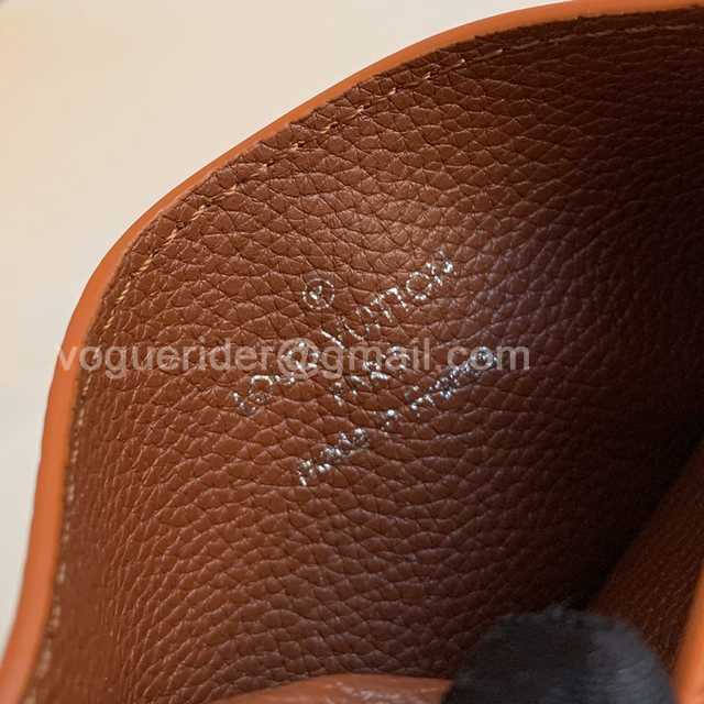 M68611 LockMe Card Holder