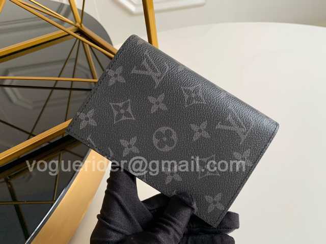 M64411 Passport Holder