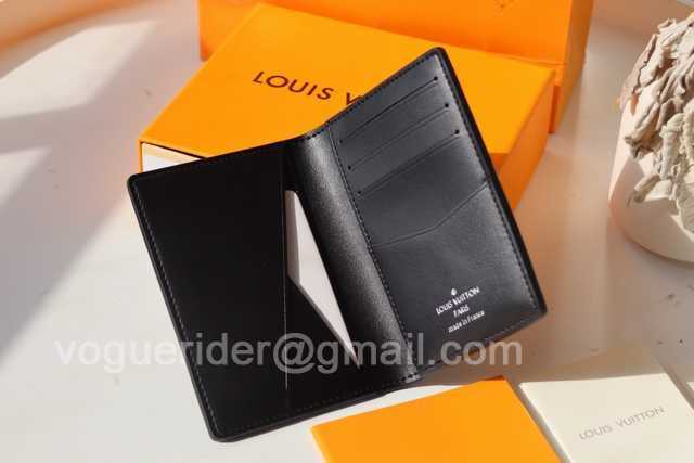 M80038 Passport Holder