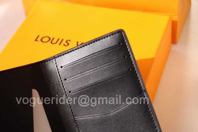 M80038 Passport Holder