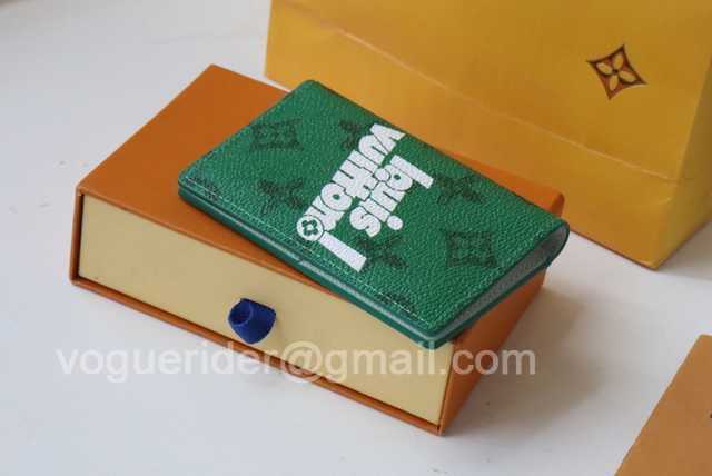 M80798 Passport Holder M80798 Passport Holder