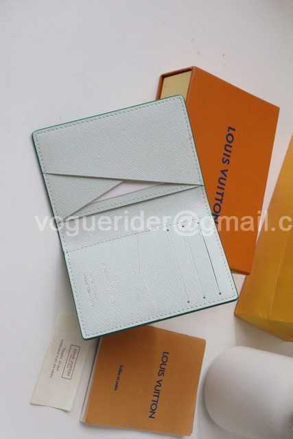 M80798 Passport Holder M80798 Passport Holder