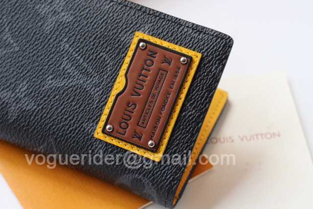 M63144 Passport Holder M63144 Passport Holder