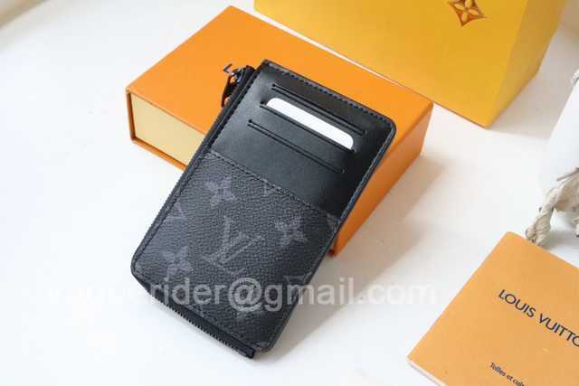 M80556 Multi Card Holder Trunk M80556 Multi Card Holder Trunk