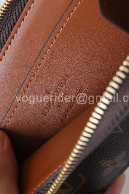 M80556 Multi Card Holder Trunk