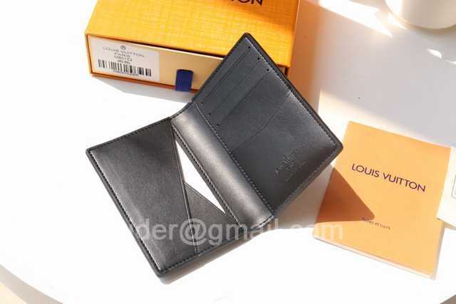 M69044 Passport Holder