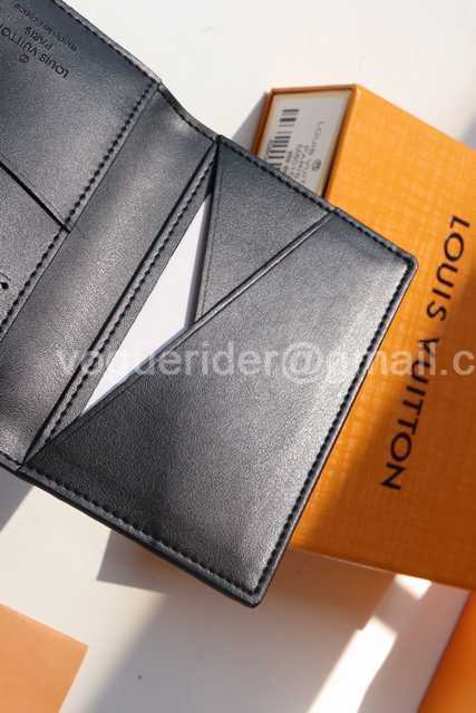 M69044 Passport Holder