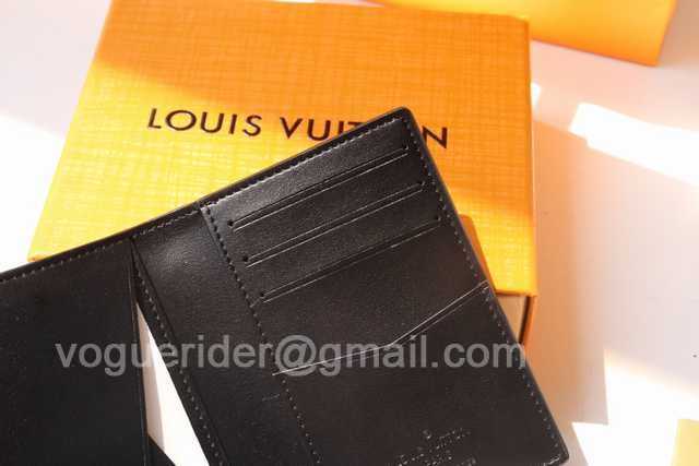 M69044 Passport Holder