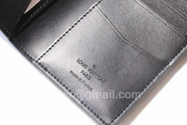 M69044 Passport Holder