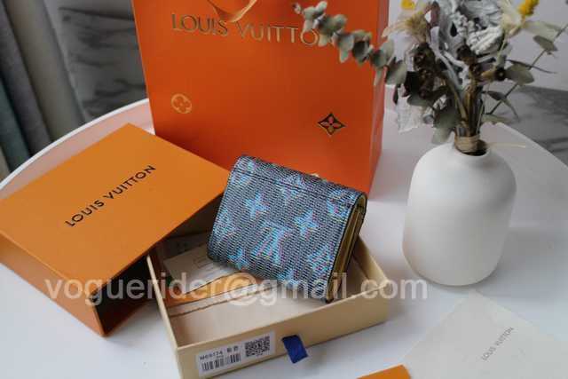 M62933 Zoe M62933 Zoe