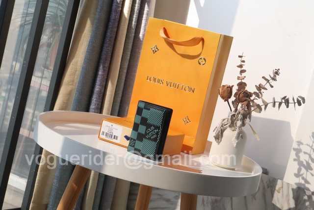 N60441 Passport Holder