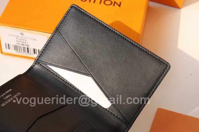 N60441 Passport Holder