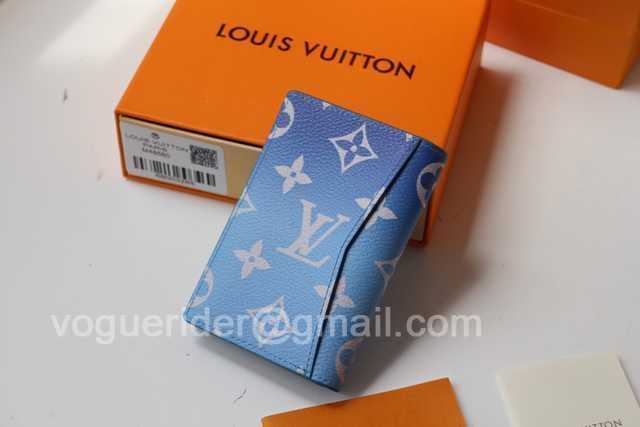 M48560 Passport Holder