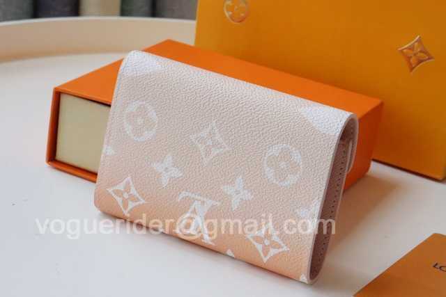 M80388 Victorine By The Pool