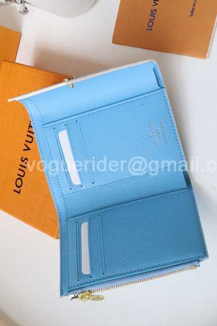 M80388 Victorine By The Pool