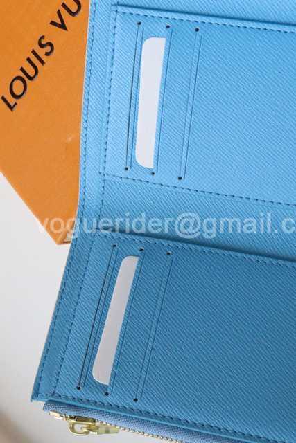 M80388 Victorine By The Pool