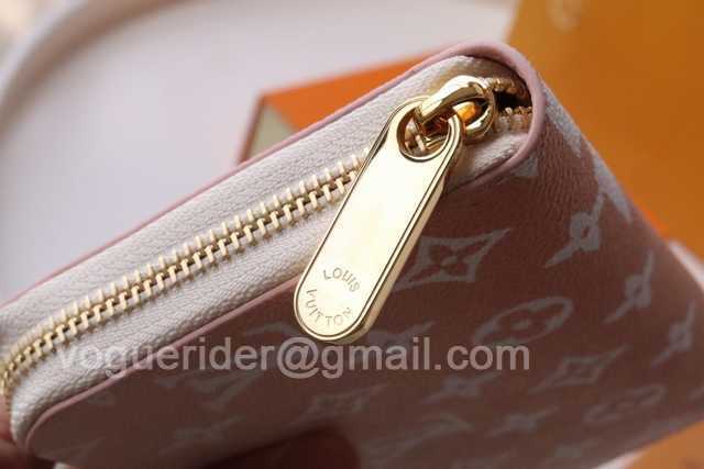 M80361 Zippy By The Pool M80361 Zippy By The Pool