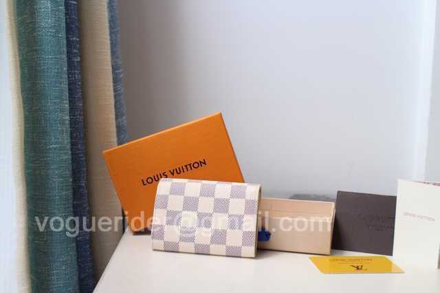 M41939 Emilie Coin Pouch