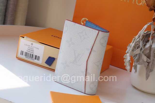N63144 Passport Holder N63144 Passport Holder