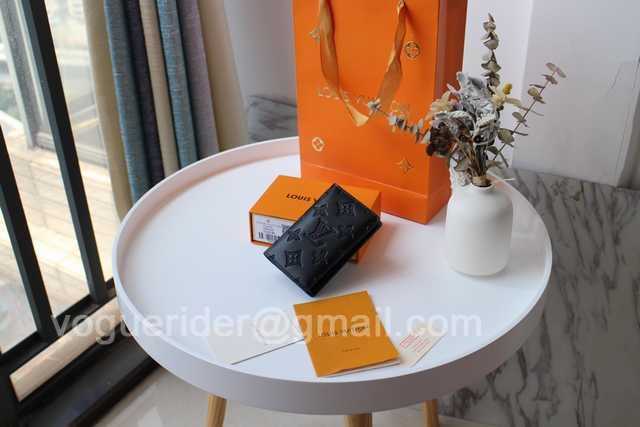 M62988 Passport Holder M62988 Passport Holder