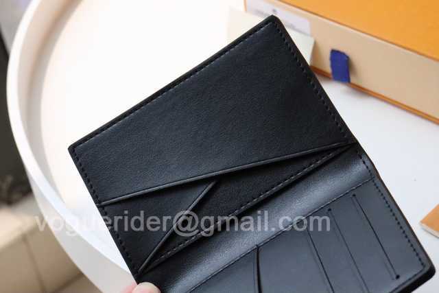 M69979 Passport Holder