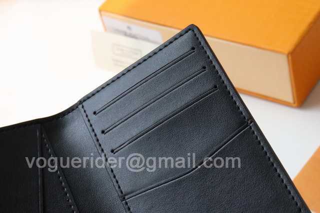 M69979 Passport Holder