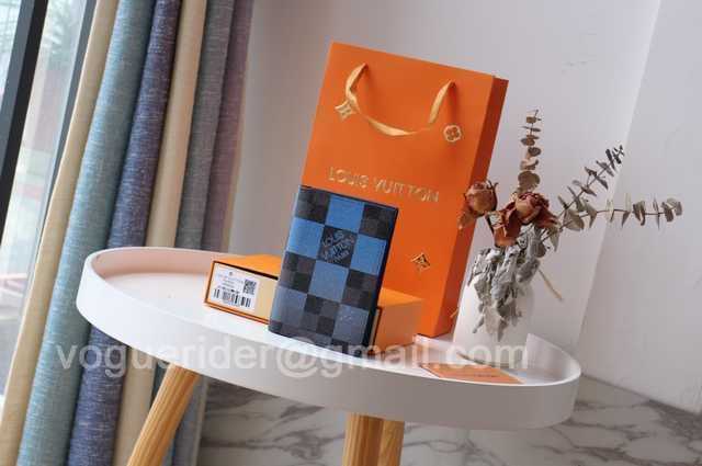 M60181 Passport Holder