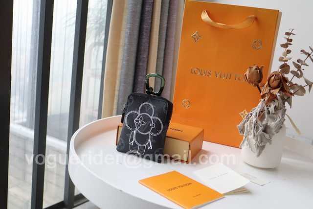 M62895 Anneau-Cle Zipped Coin Purse